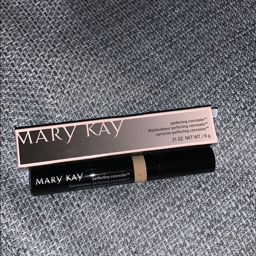 Mary Kay Perfecting Concealer